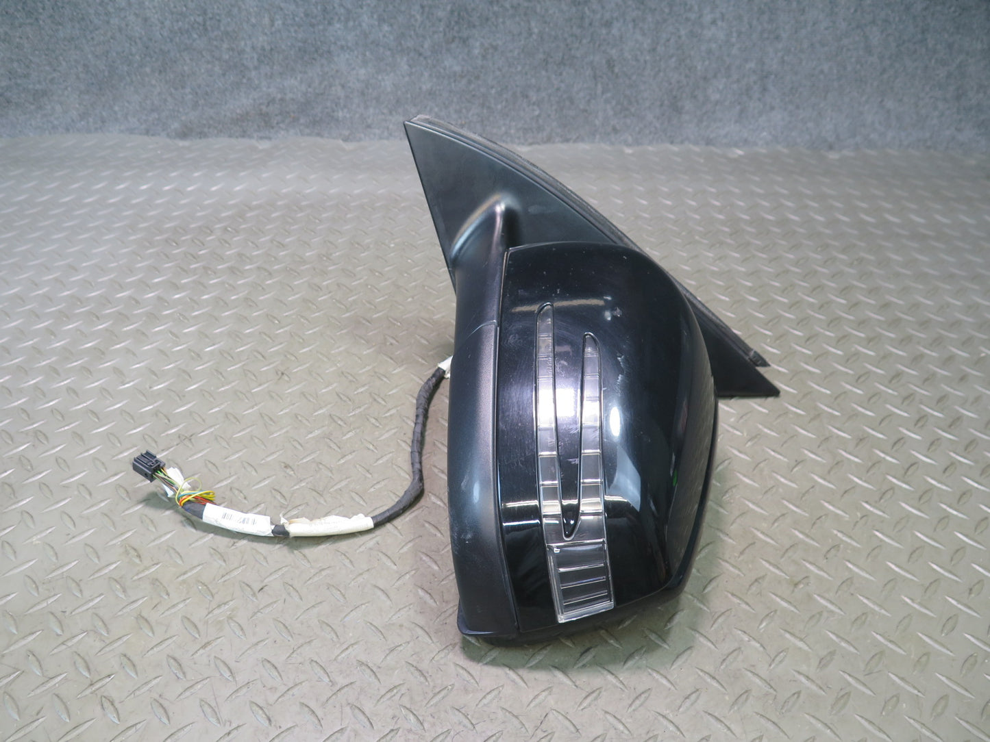 12-15 Mercedes W166 Ml-class Left Door Heated Side View Mirror w Blind Spot OEM