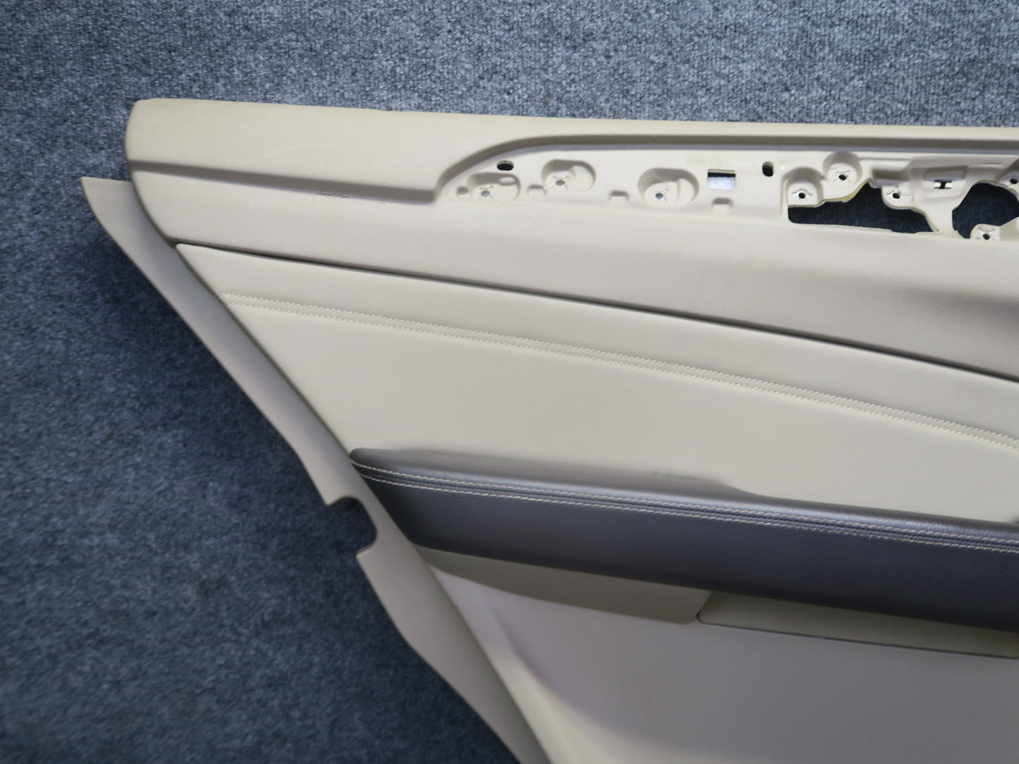12-15 Mercedes W166 Ml-class Set of 2 Rear Door Interior Trim Cover Panel OEM