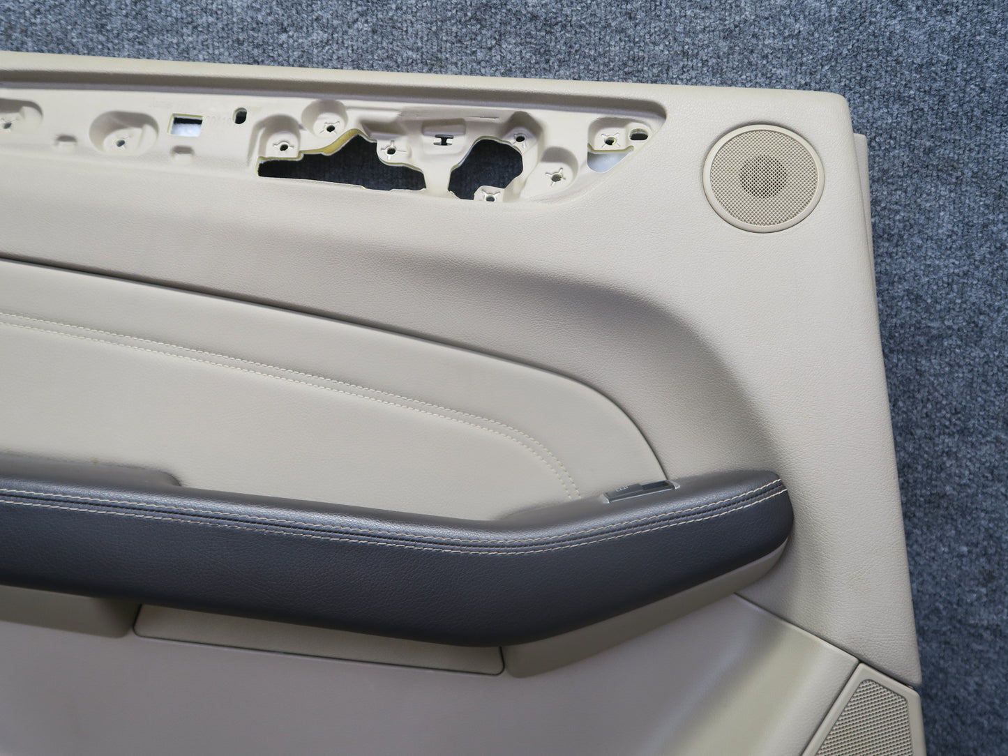 12-15 Mercedes W166 Ml-class Set of 2 Rear Door Interior Trim Cover Panel OEM