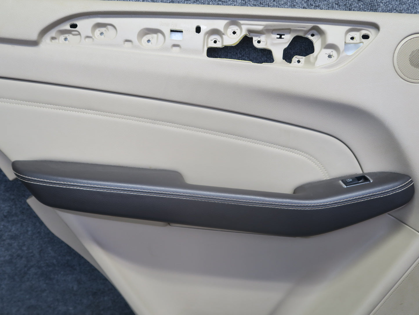 12-15 Mercedes W166 Ml-class Set of 2 Rear Door Interior Trim Cover Panel OEM