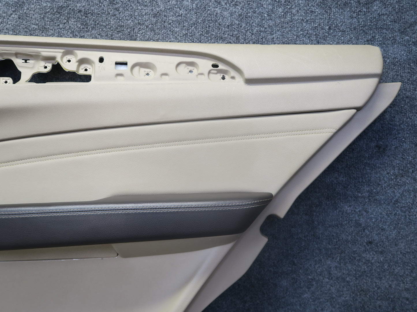 12-15 Mercedes W166 Ml-class Set of 2 Rear Door Interior Trim Cover Panel OEM