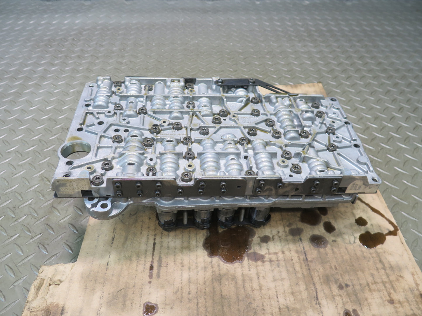 07-12 Mercedes R230 SL550 722.904 A/T Transmission Valve Body Mechatronic OEM