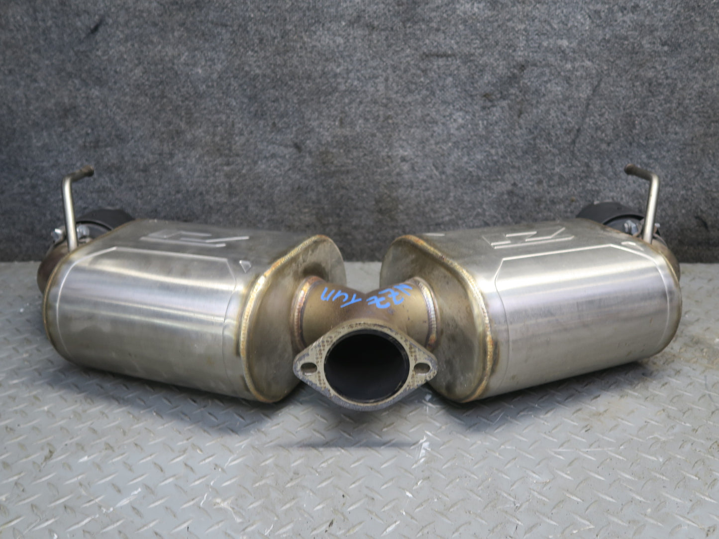 03-08 Nissan Z33 350Z Z1 Cat-back Touring Exhaust System Pipe Set