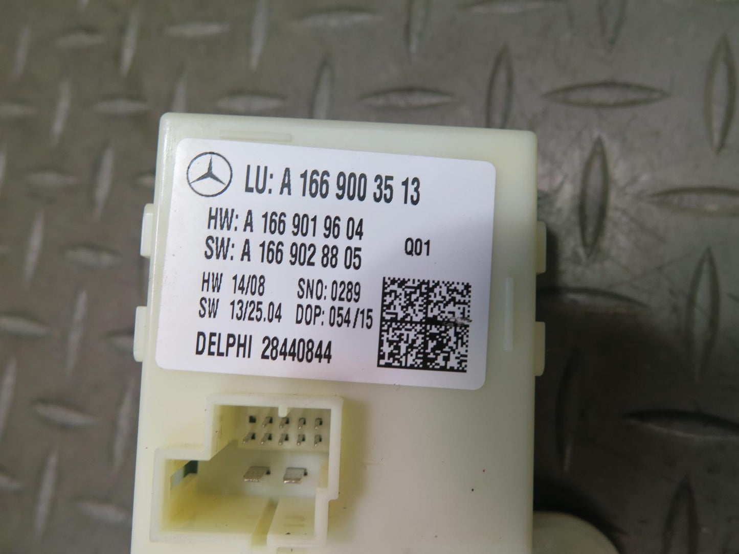 12-15 Mercedes W166 Ml-class Rear Trunk Liftgate Control Module 1669003513 OEM