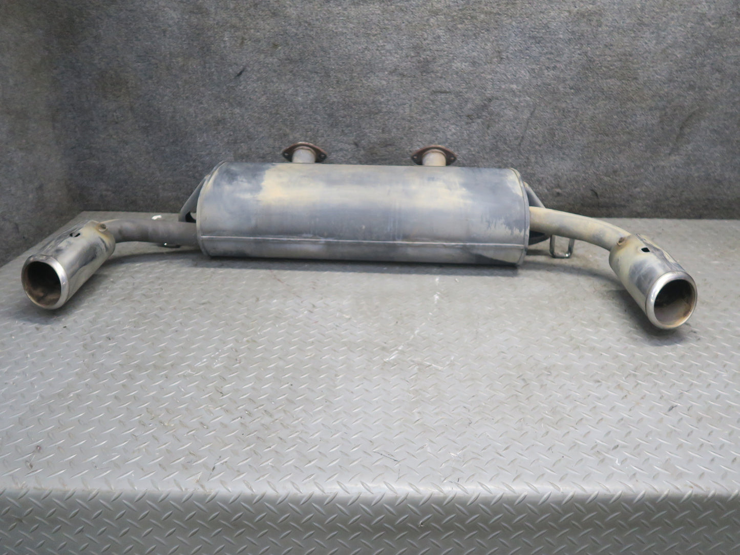 02-10 Lexus Z40 SC430 Rear Exhaust Muffler w Tips OEM
