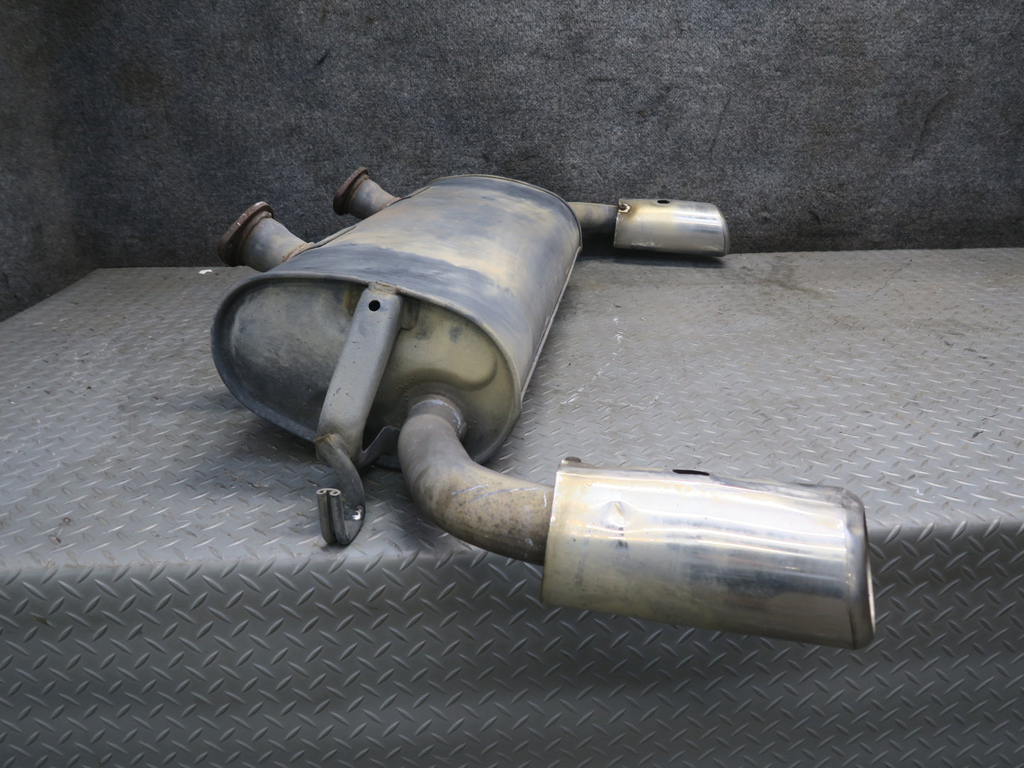 02-10 Lexus Z40 SC430 Rear Exhaust Muffler w Tips OEM