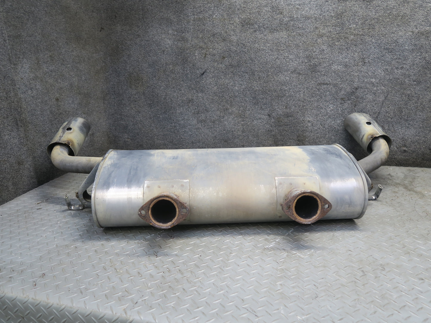 02-10 Lexus Z40 SC430 Rear Exhaust Muffler w Tips OEM