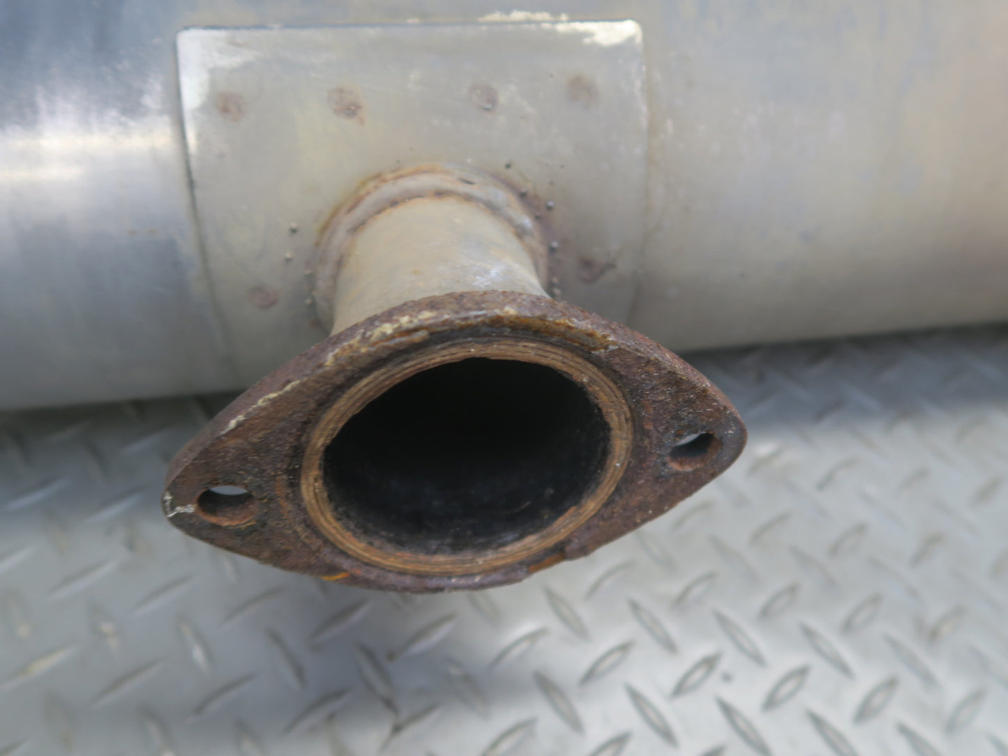 02-10 Lexus Z40 SC430 Rear Exhaust Muffler w Tips OEM