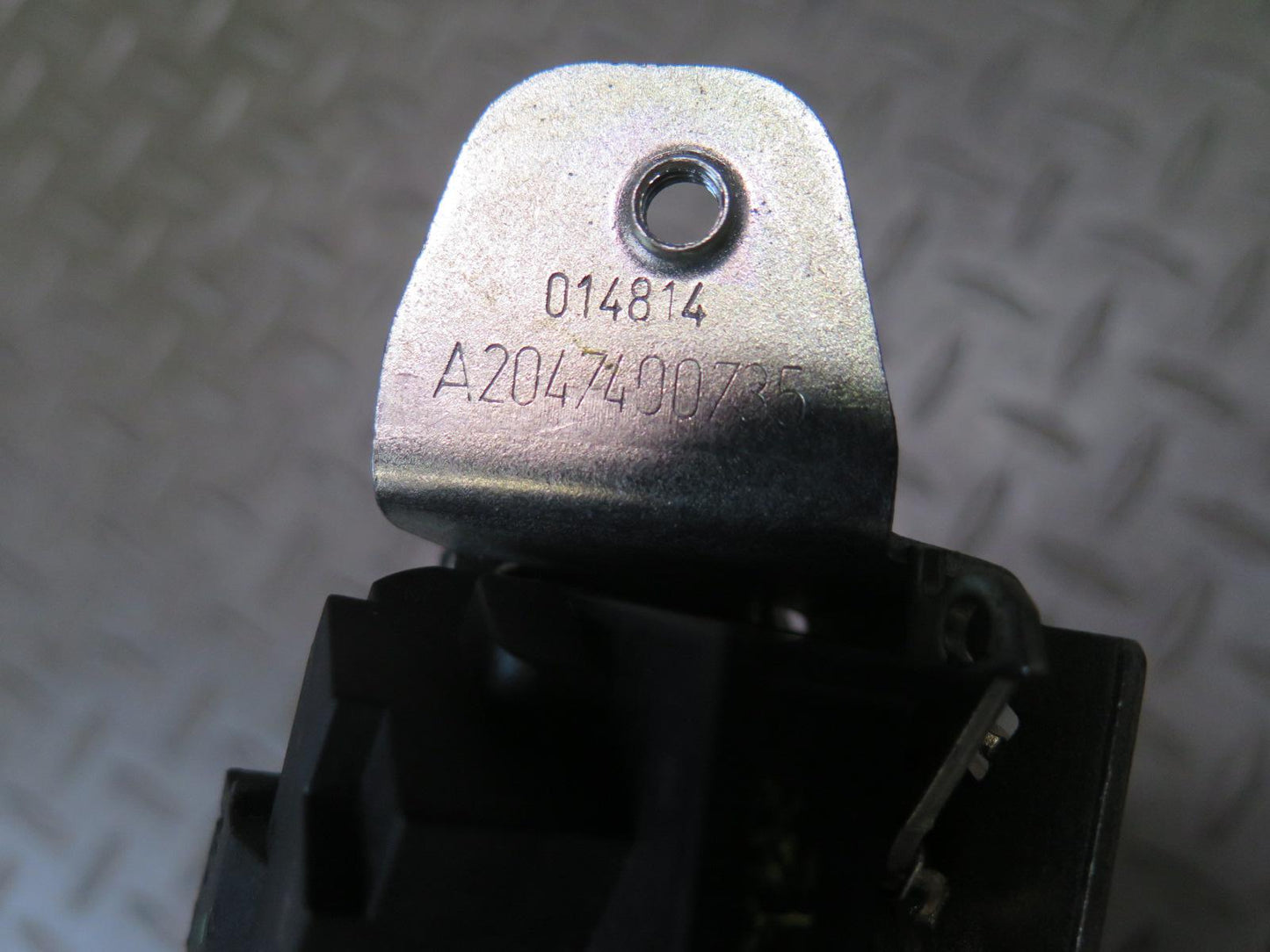 12-15 Mercedes W166 Ml-class Rear Trunk Lid Tailgate Lock Latch 2047400735 OEM