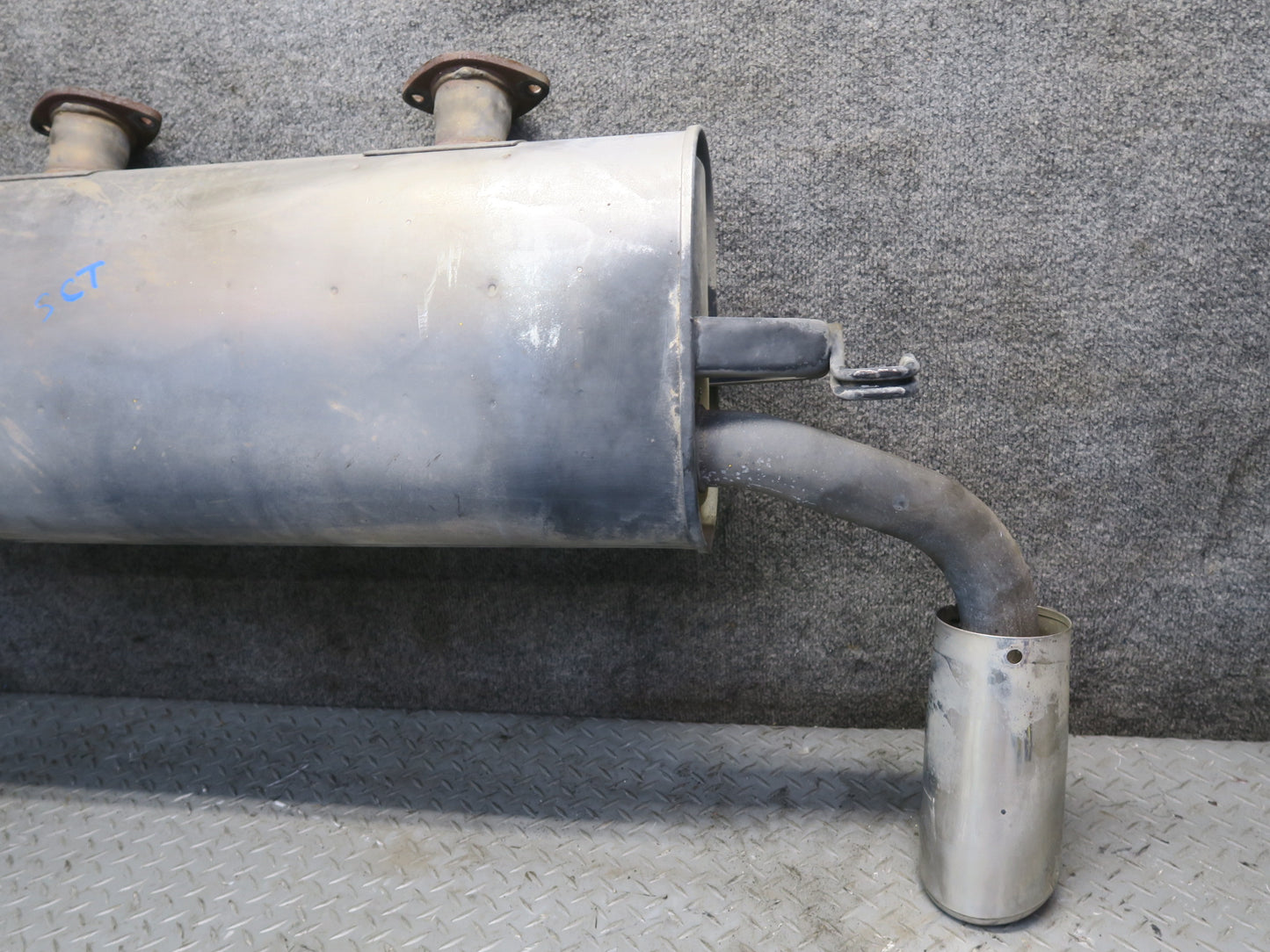 02-10 Lexus Z40 SC430 Rear Exhaust Muffler w Tips OEM