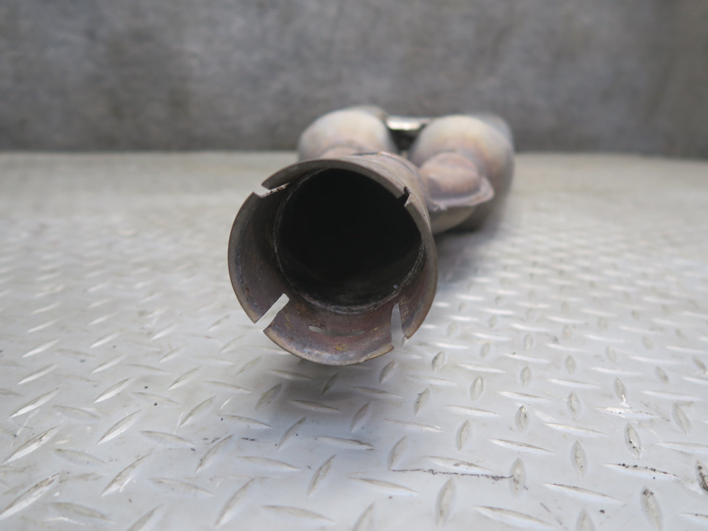 01-06 Lexus UCF30L LS430 Center Exhaust Pipe OEM