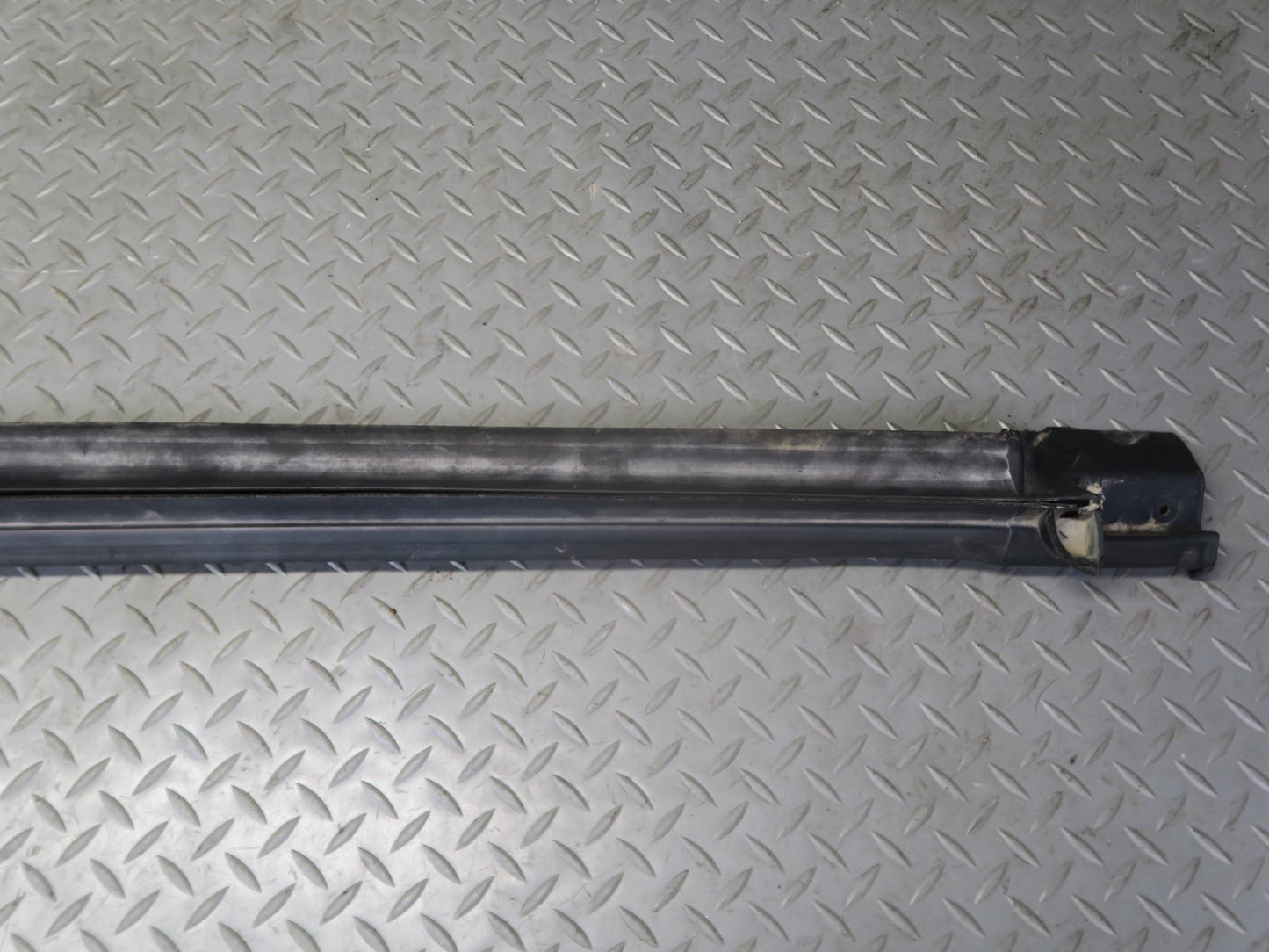 2005-2009 Hummer H2 SUT Rear MID Gate Door Upper Molding Seal Trim
