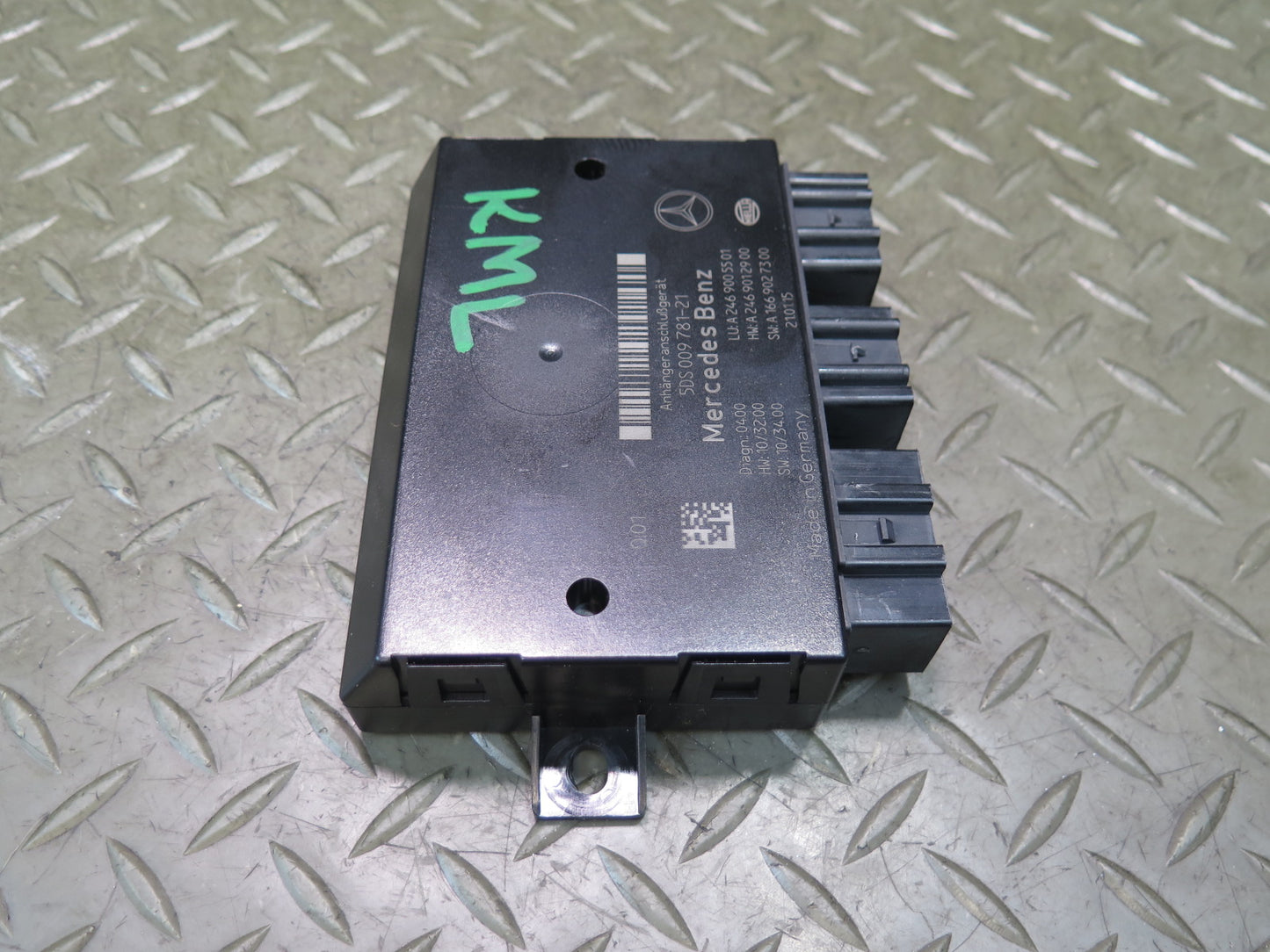 12-15 Mercedes W166 Ml-class Trailer TOW Towing Control Module 2469005501 OEM
