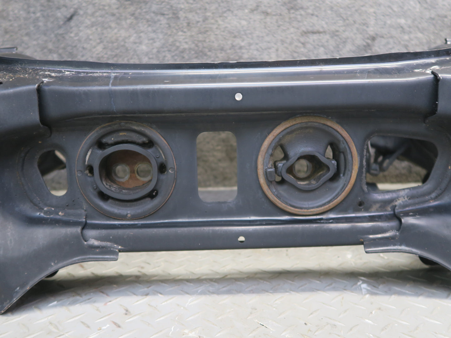 02-10 Lexus UZZ40L SC430 Rear Suspension Crossmember Sub Frame Subframe 122K OEM