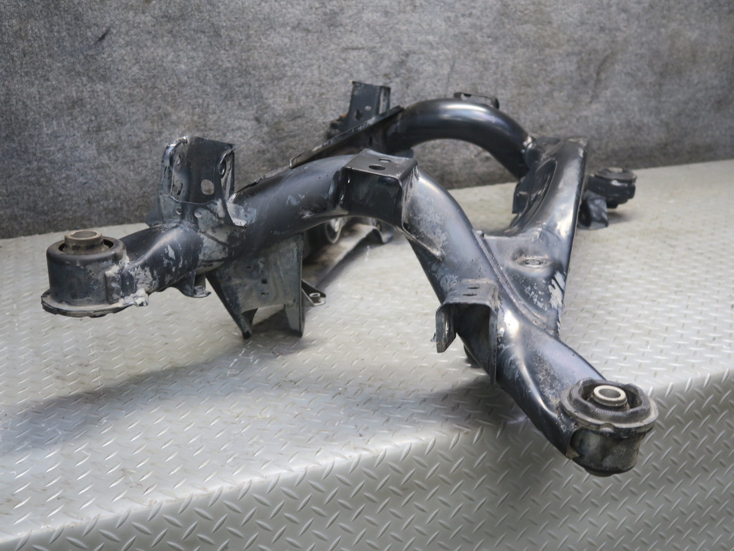 02-10 Lexus UZZ40L SC430 Rear Suspension Crossmember Sub Frame Subframe 122K OEM