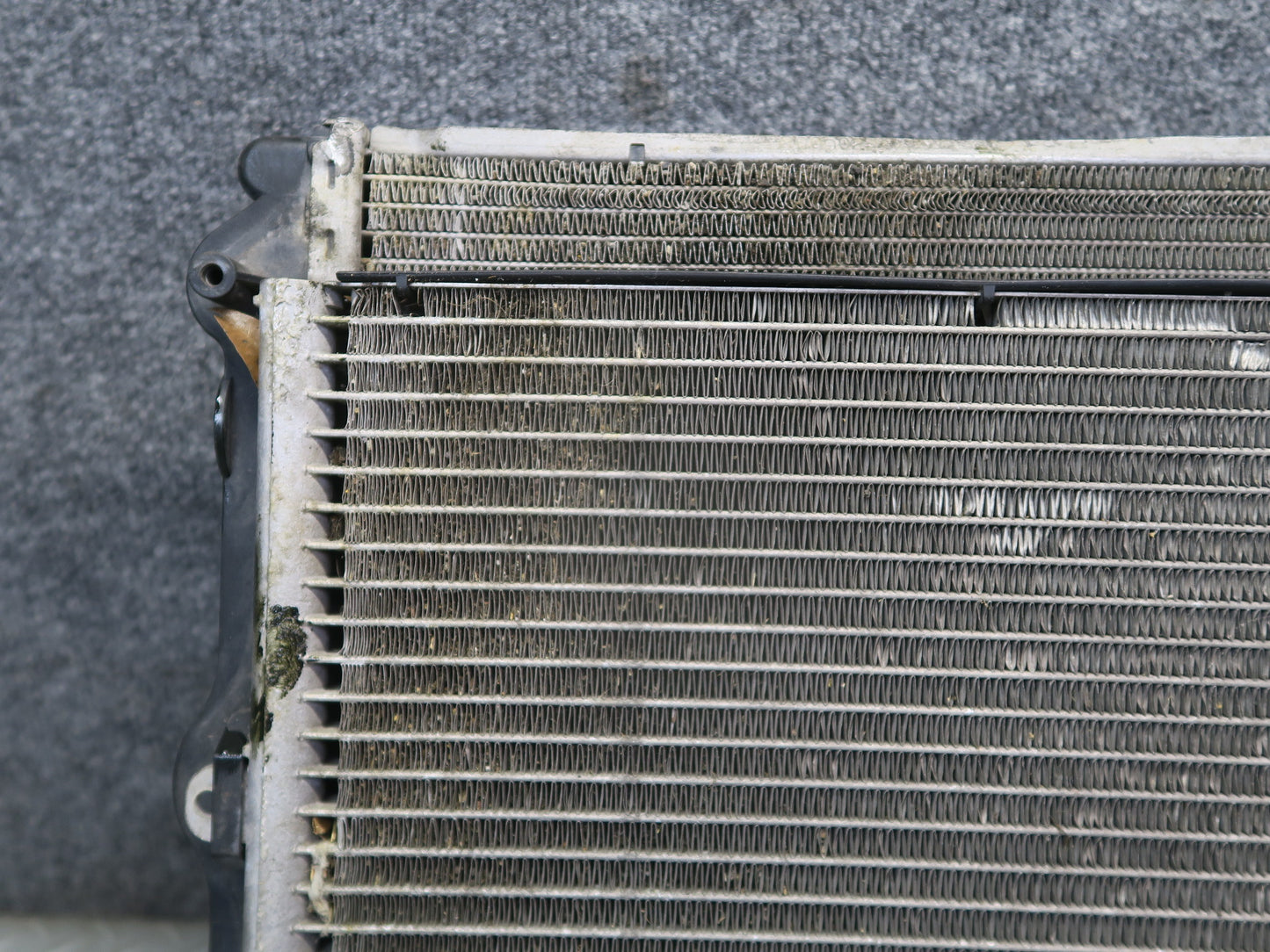 1999-2005 Porsche 911 996 Left Engine Radiator Fan Condenser W/ Shroud