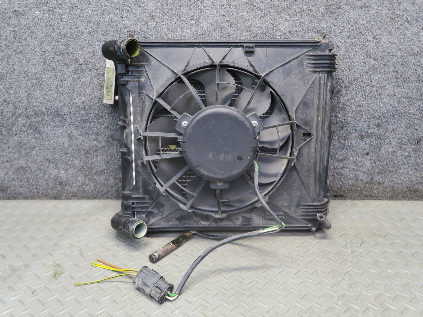 1999-2005 Porsche 911 996 Left Engine Radiator Fan Condenser W/ Shroud