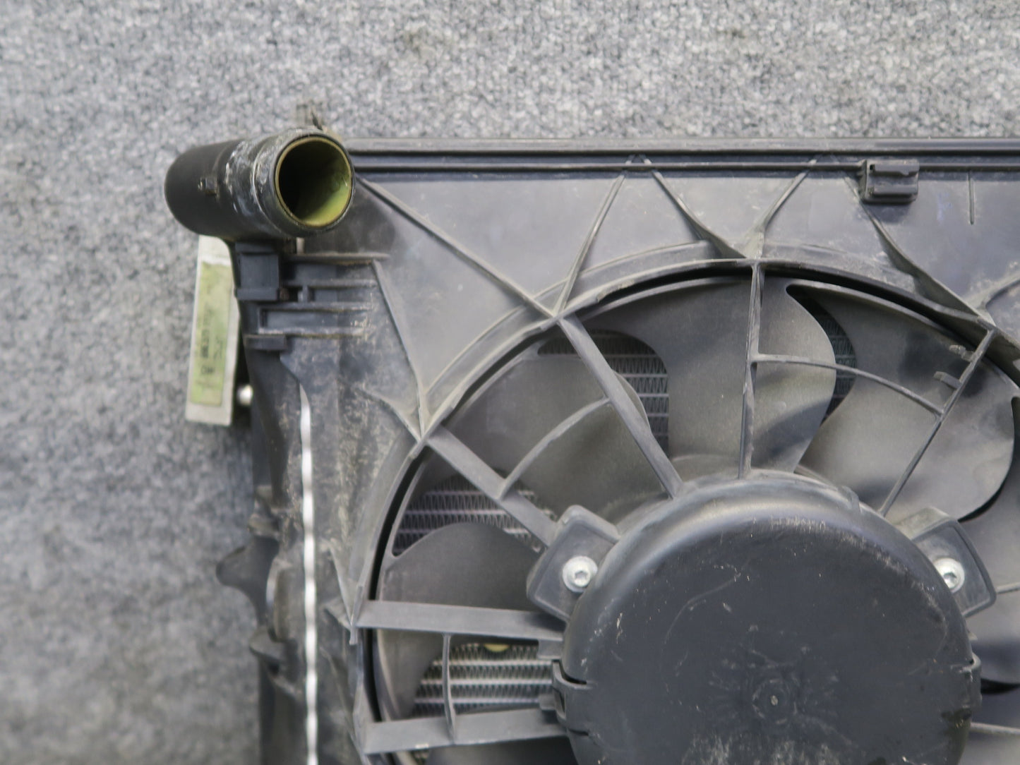 1999-2005 Porsche 911 996 Left Engine Radiator Fan Condenser W/ Shroud