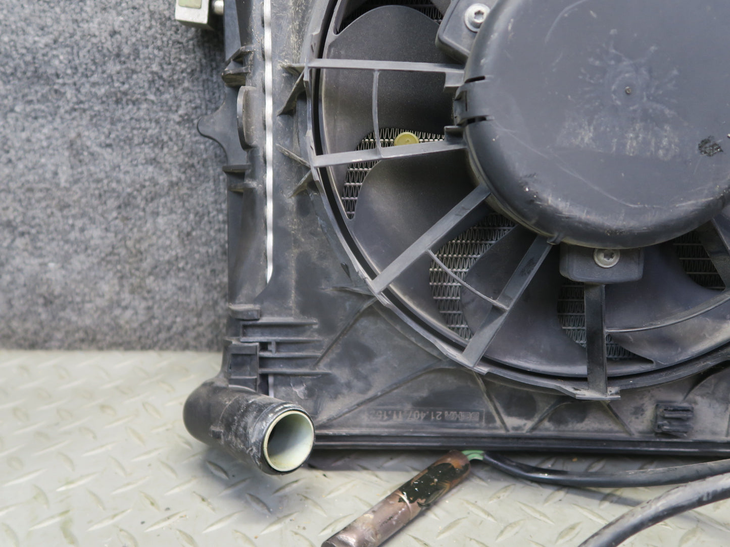 1999-2005 Porsche 911 996 Left Engine Radiator Fan Condenser W/ Shroud