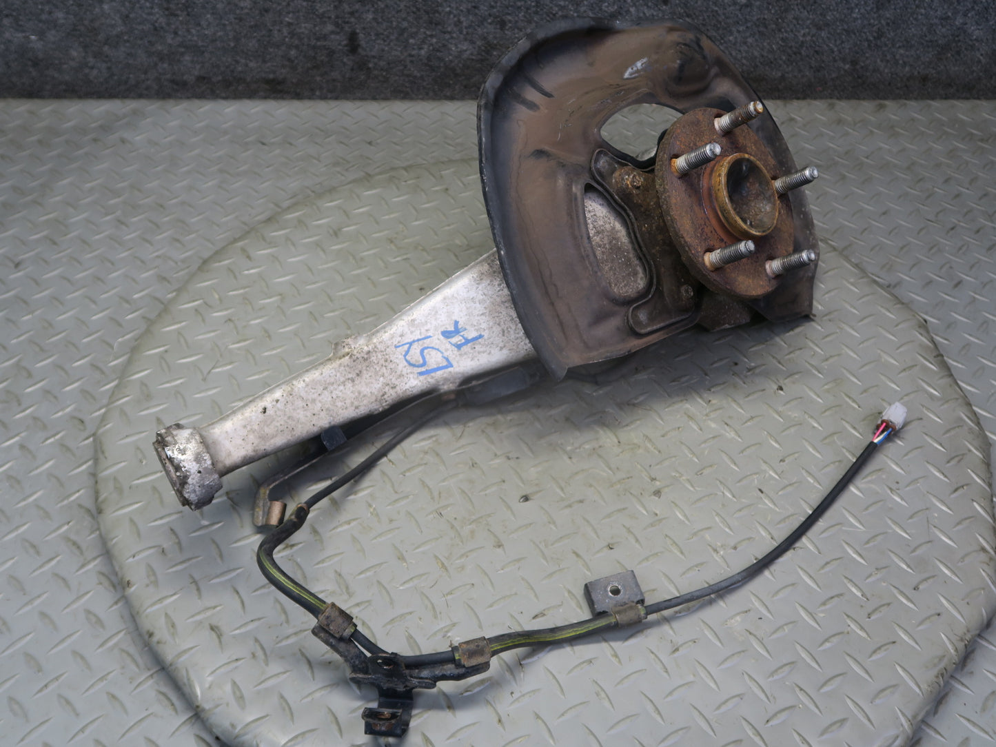 01-06 Lexus UCF30L LS430 RWD Front Right Spindle Knuckle Wheel Hub Bearing OEM