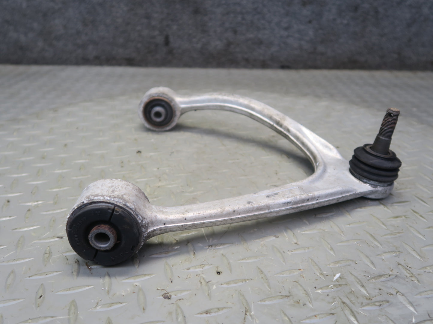 01-06 Lexus UCF30L LS430 Front Left Suspension Upper Control Arm OEM