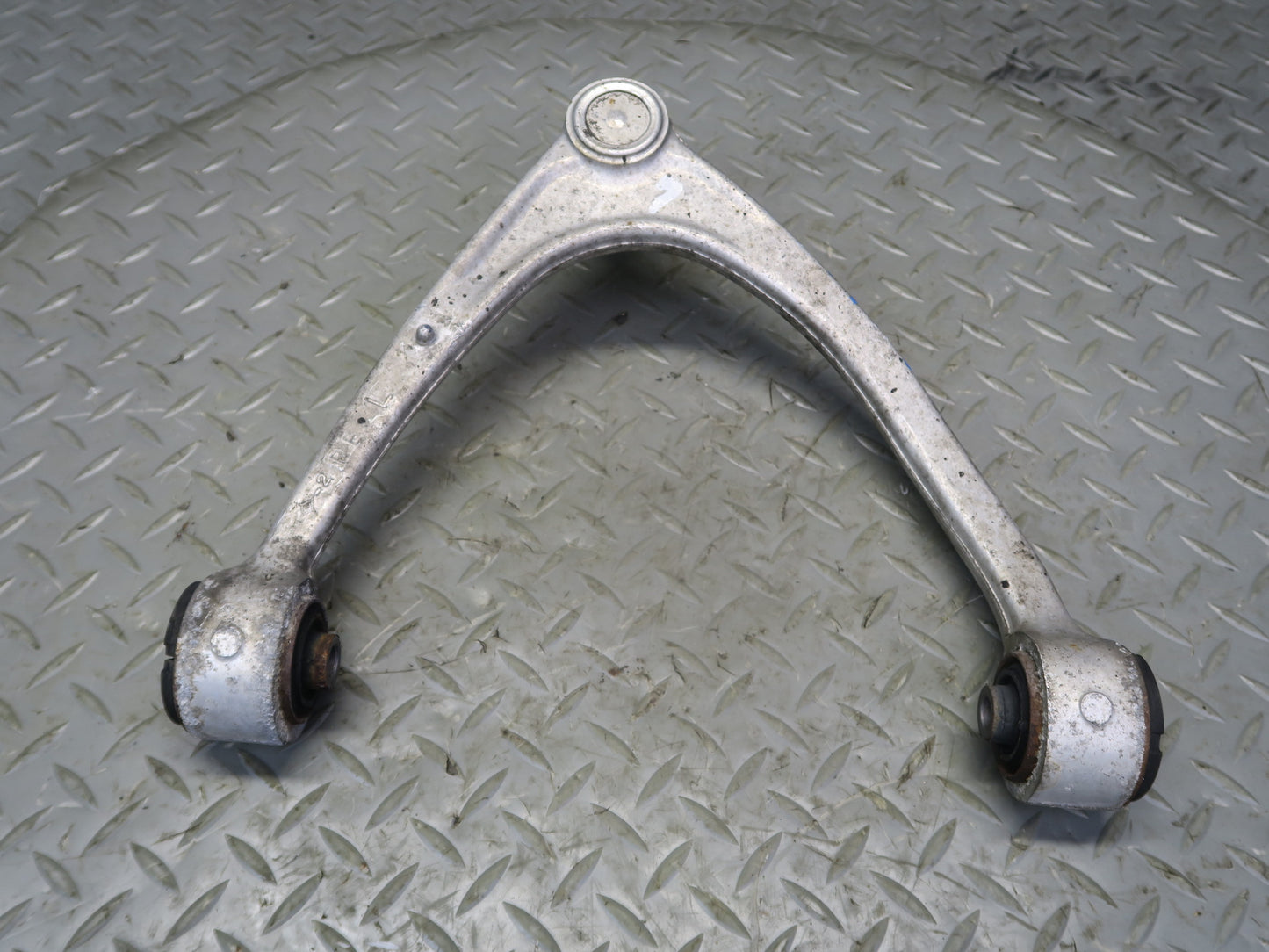 01-06 Lexus UCF30L LS430 Front Left Suspension Upper Control Arm OEM