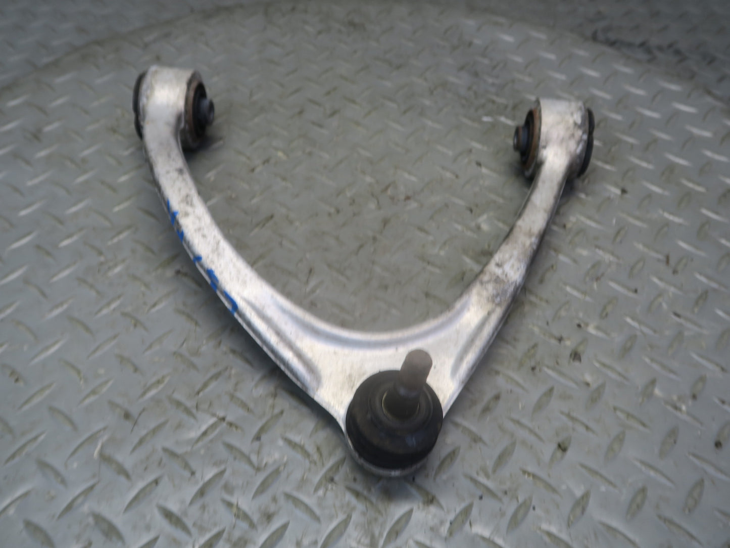 01-06 Lexus UCF30L LS430 Front Right Suspension Upper Control Arm OEM