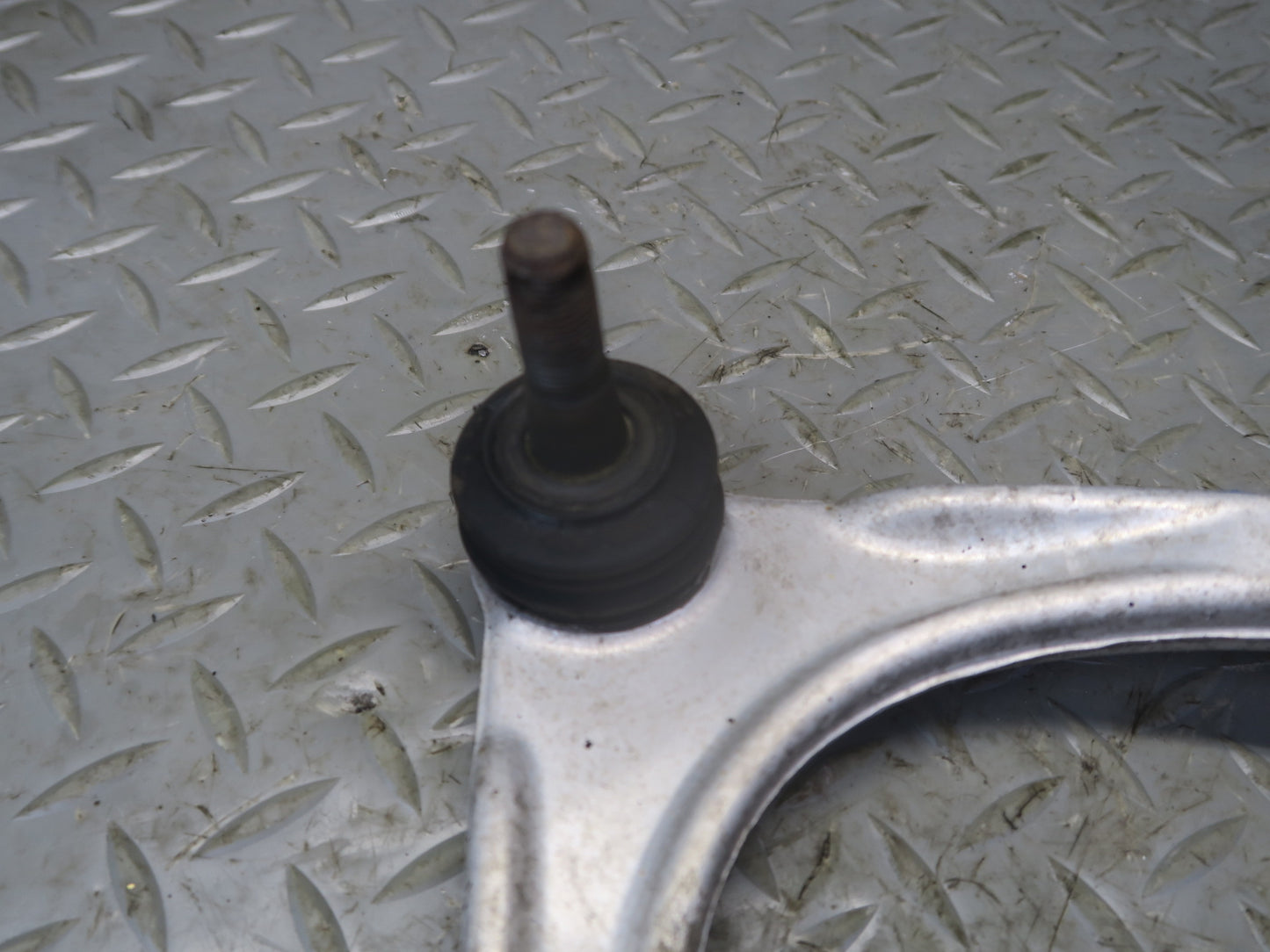 01-06 Lexus UCF30L LS430 Front Right Suspension Upper Control Arm OEM