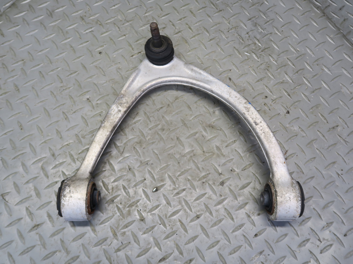 01-06 Lexus UCF30L LS430 Front Right Suspension Upper Control Arm OEM