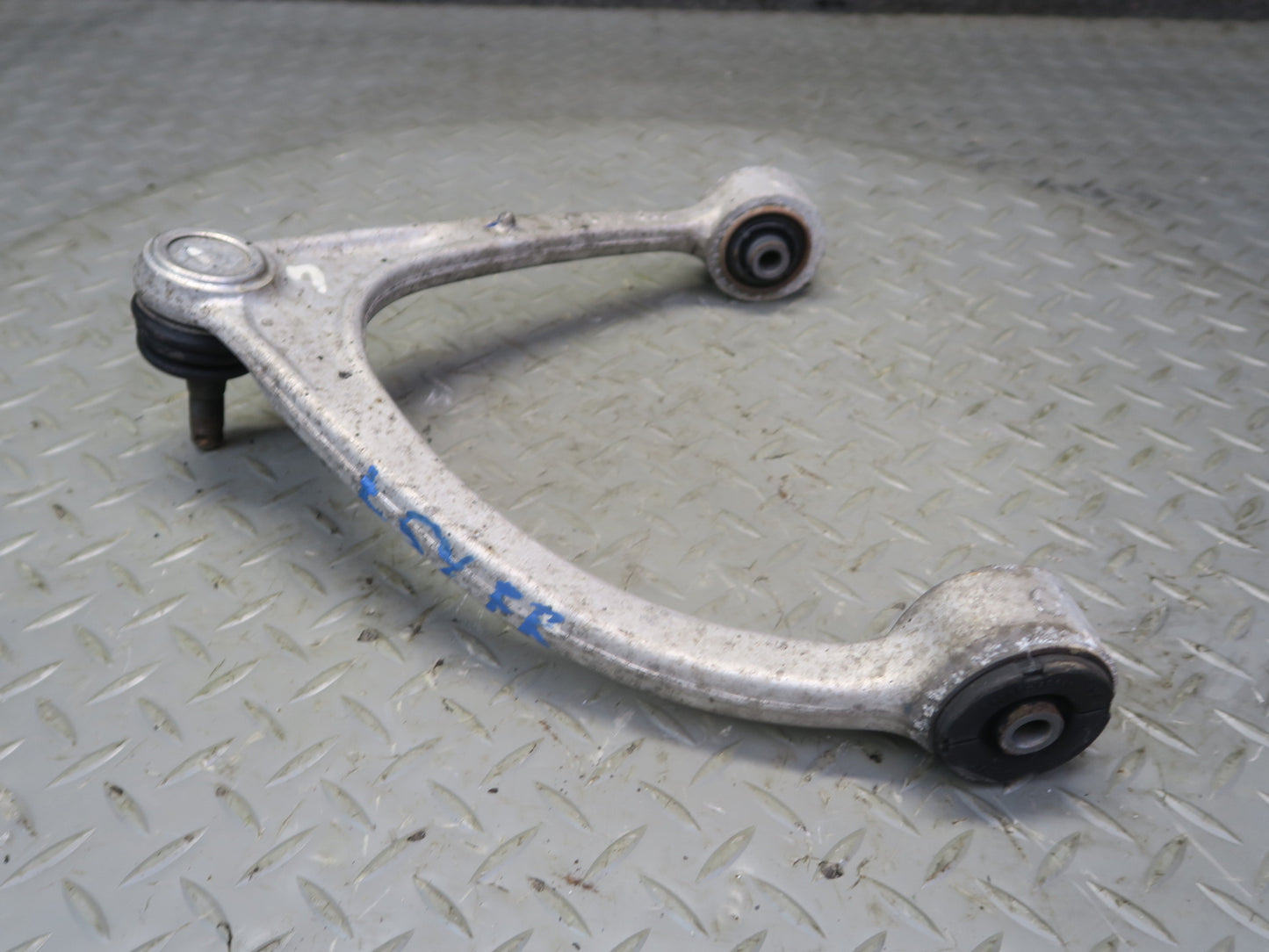 01-06 Lexus UCF30L LS430 Front Right Suspension Upper Control Arm OEM