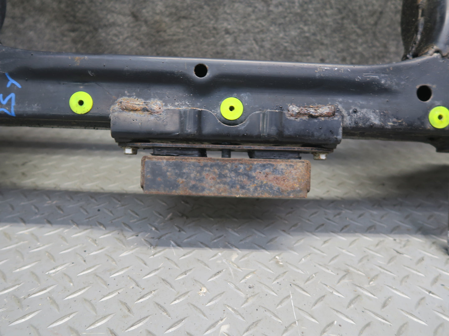 04-06 Lexus UCF30L LS430 Front Suspension Subframe Crossmember Cradle OEM