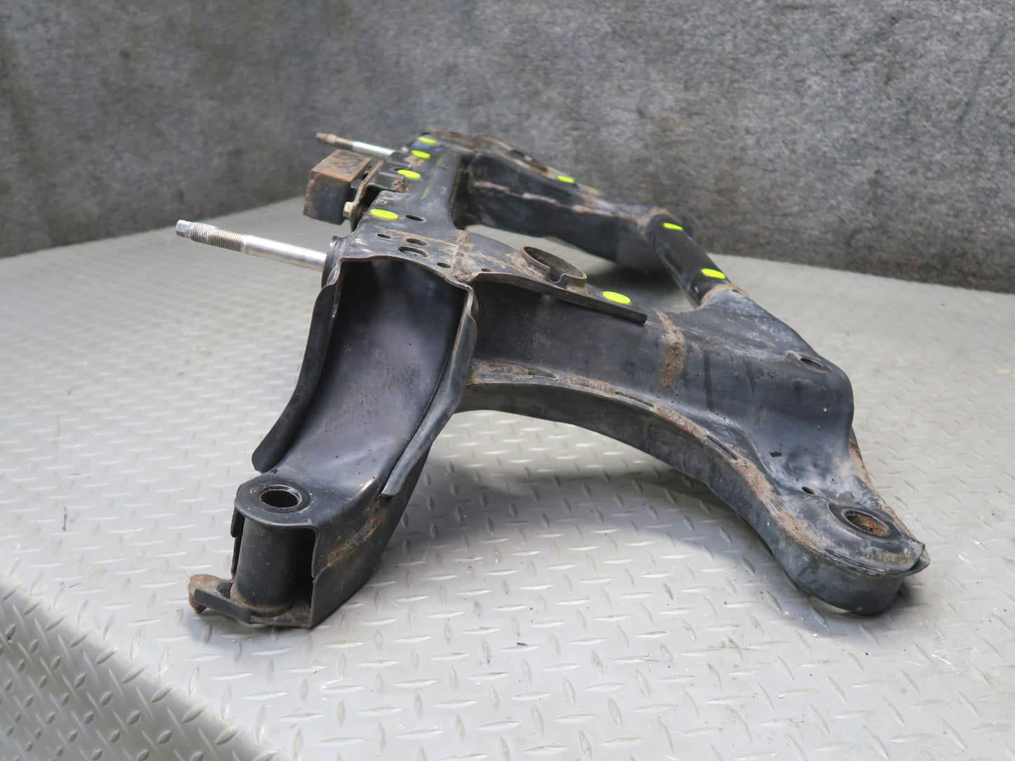 04-06 Lexus UCF30L LS430 Front Suspension Subframe Crossmember Cradle OEM