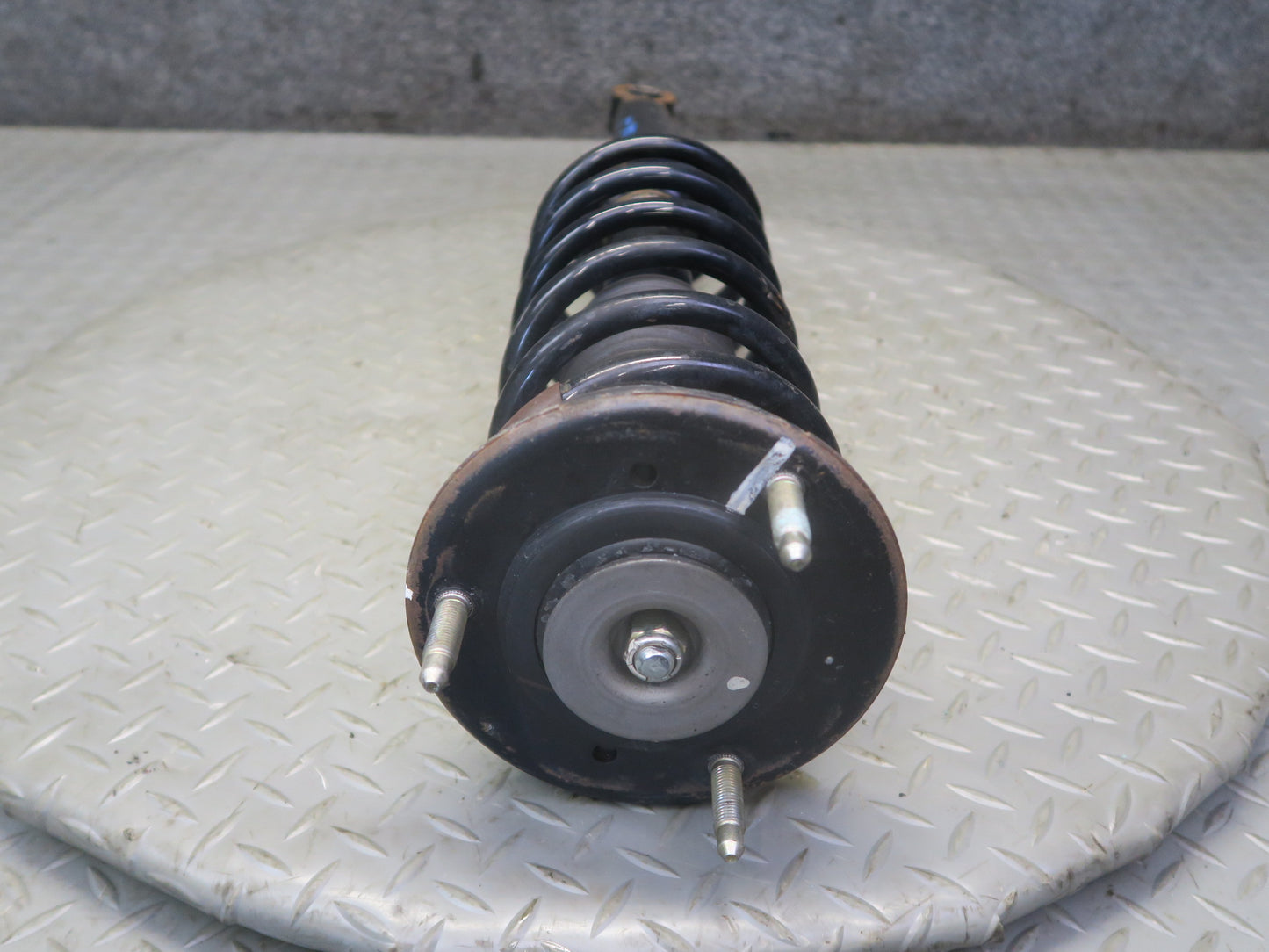 04-06 Lexus UCF30L LS430 Set of 2 Rear Left & Right Strut Shock Absorber OEM