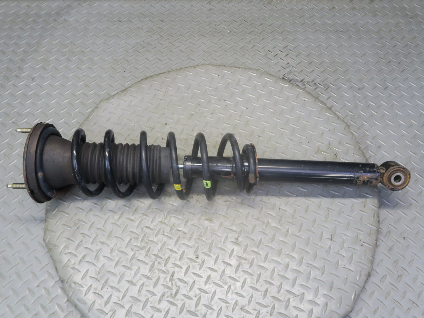 04-06 Lexus UCF30L LS430 Set of 2 Rear Left & Right Strut Shock Absorber OEM
