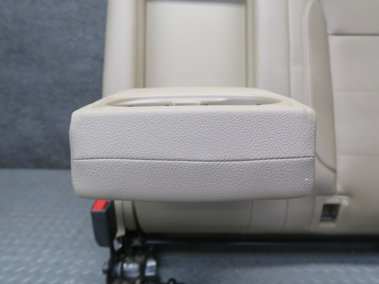 12-15 Mercedes W166 Ml-class Rear Left Seat Upper Backrest Cushion OEM