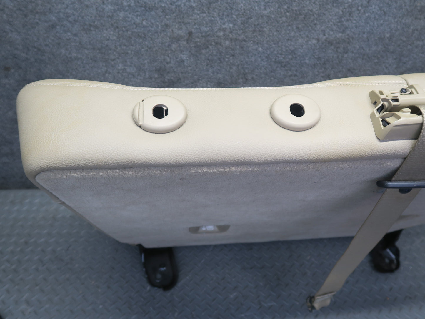 12-15 Mercedes W166 Ml-class Rear Left Seat Upper Backrest Cushion OEM