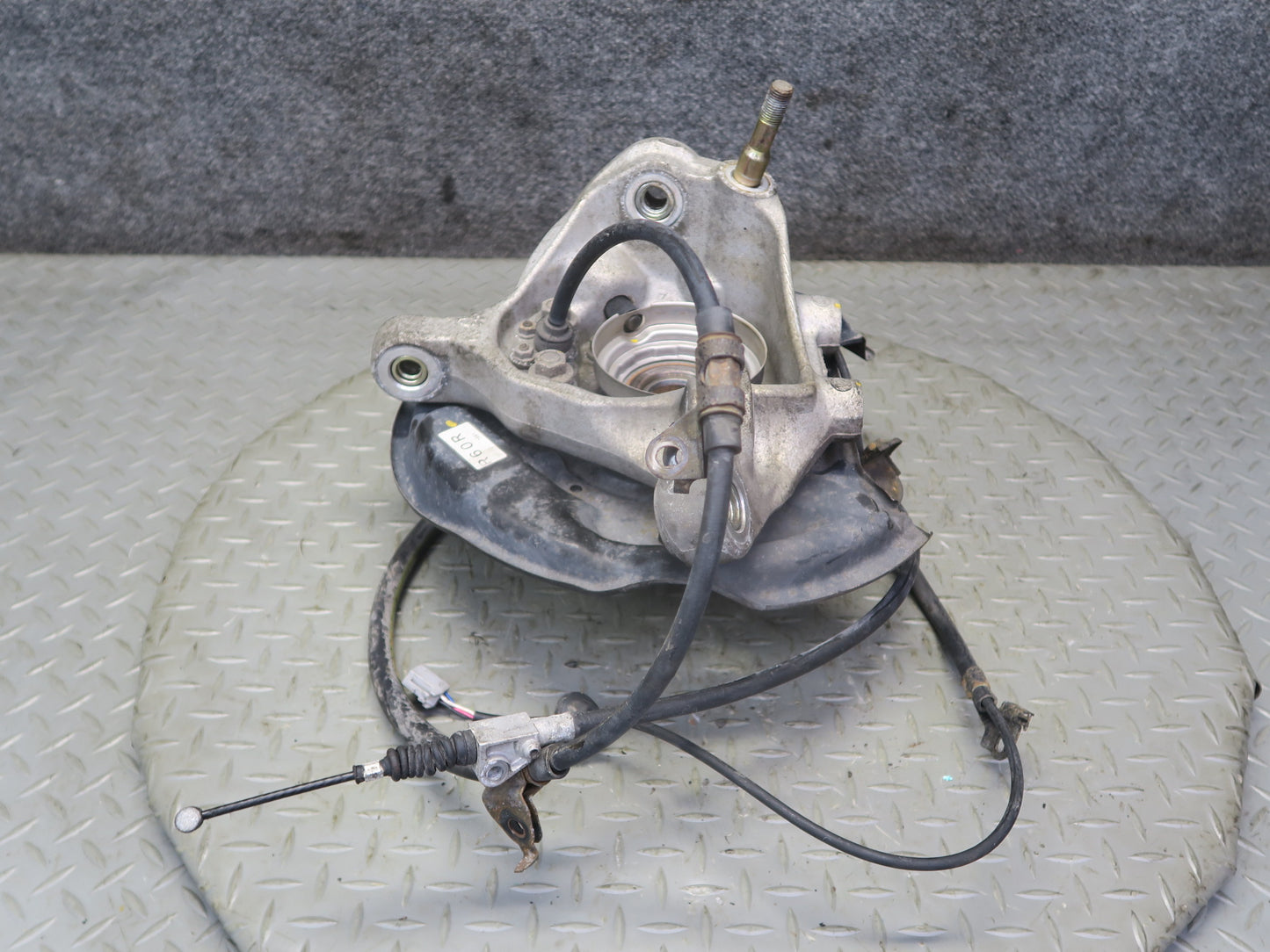 01-06 Lexus UCF30L LS430 RWD Rear Right Spindle Knuckle Wheel Hub Bearing OEM