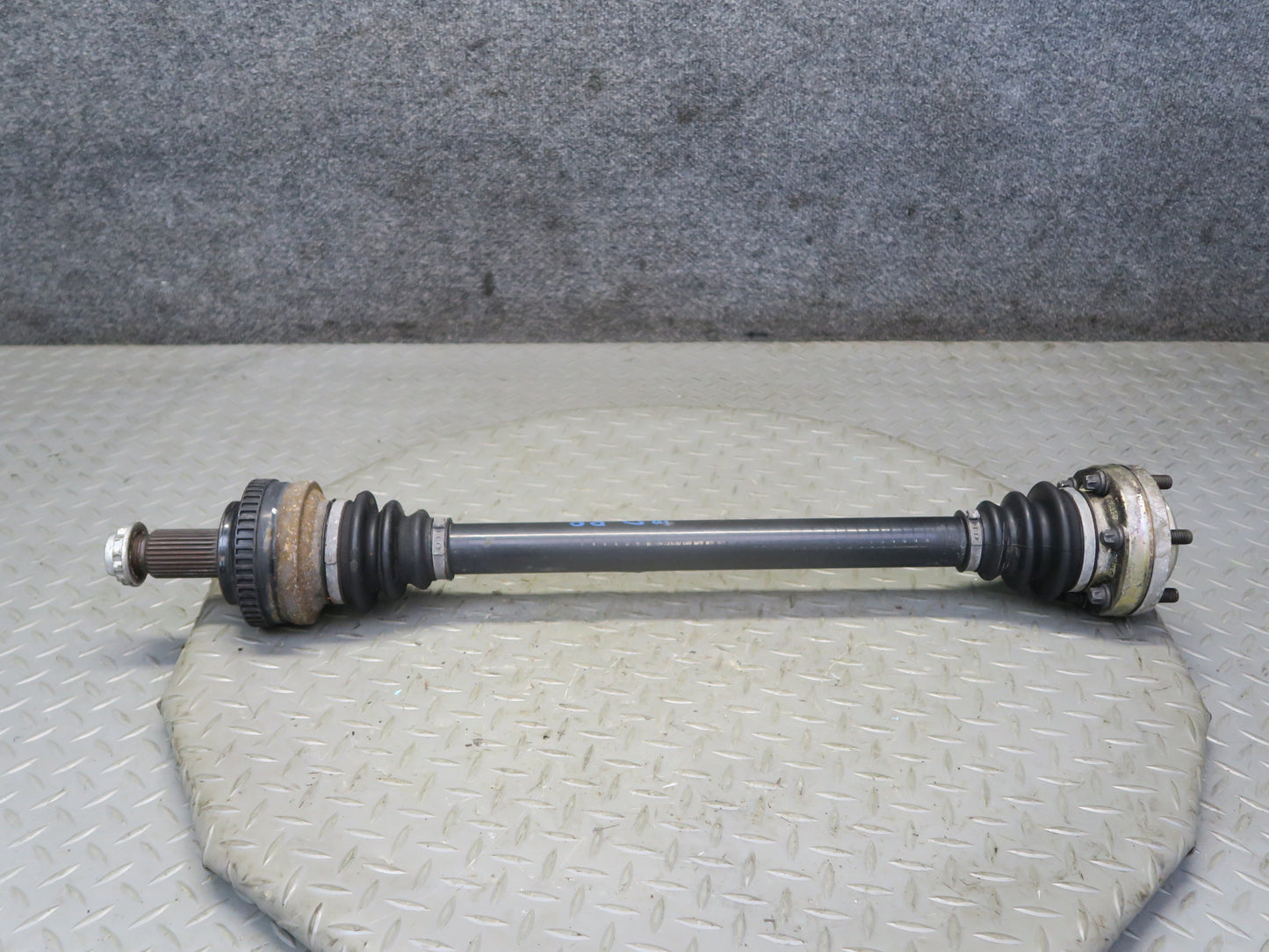 01-06 BMW E46 330i 330Ci M54 RWD AT Rear Right Suspension Axle Shaft 7505290 OEM