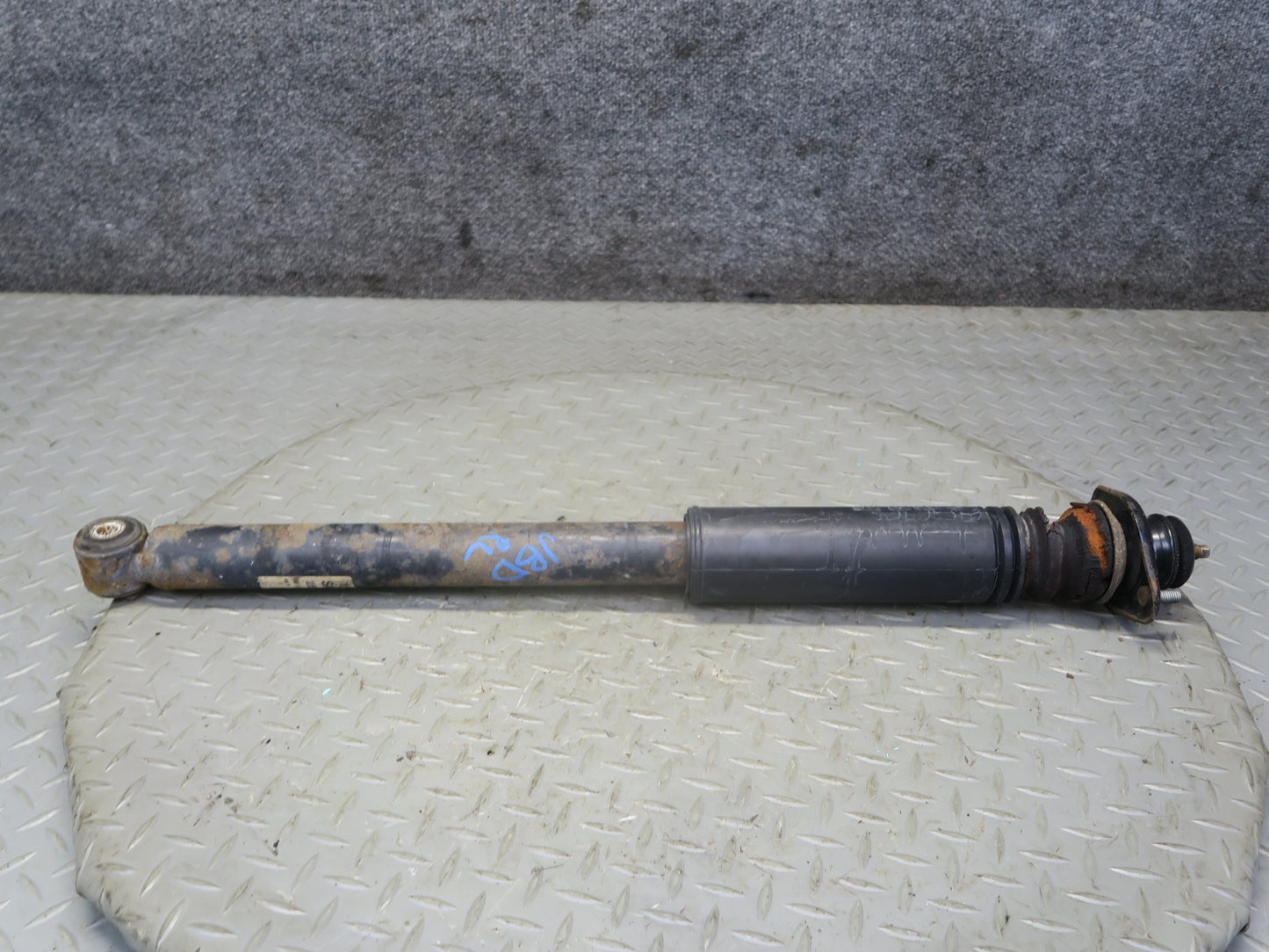 01-06 BMW E46 330Ci Convertible Set of 2 Rear Sachs Strut Shock Absorber OEM