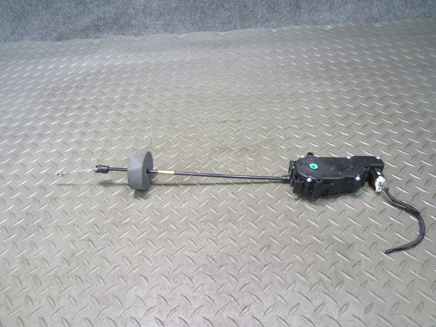 12-15 Mercedes W166 Ml-class Rear Trunk Tailgate Lock Latch Actuator 2047500060