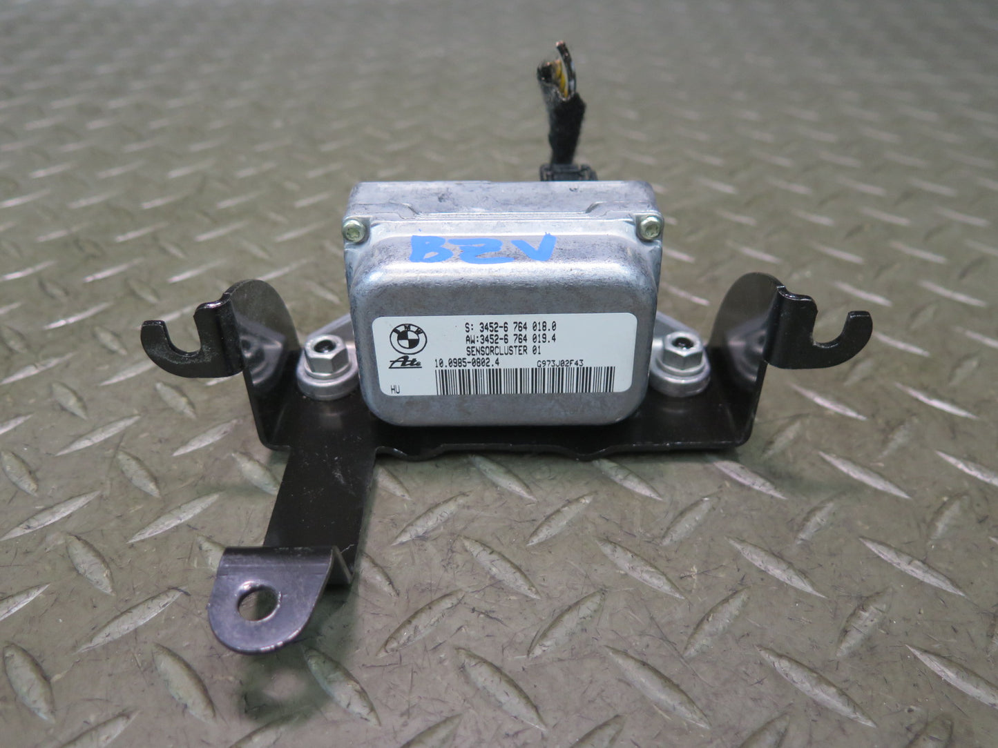 03-05 BMW E85 Z4 M54 YAW Rate Speed Sensor w Mount Bracket 6764018 OEM