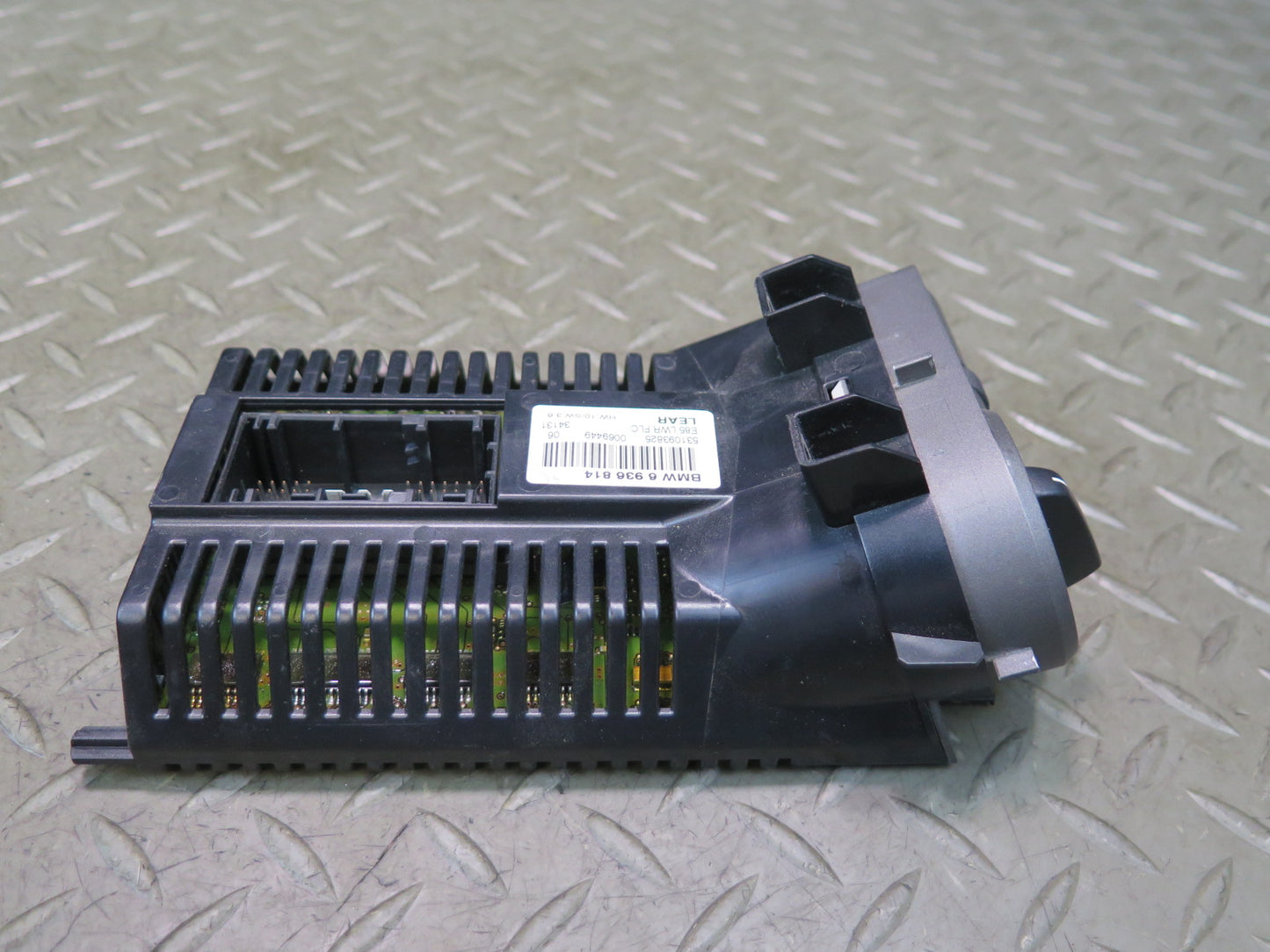 03-05 BMW E85 Z4 Headlight Fog Light Dimmer Switch Gray 6936814 OEM