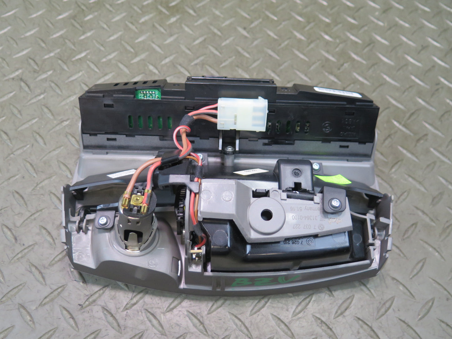 03-05 BMW E85 Z4 Roadster Center Console Roof DSC Switch Panel w Ashtray OEM