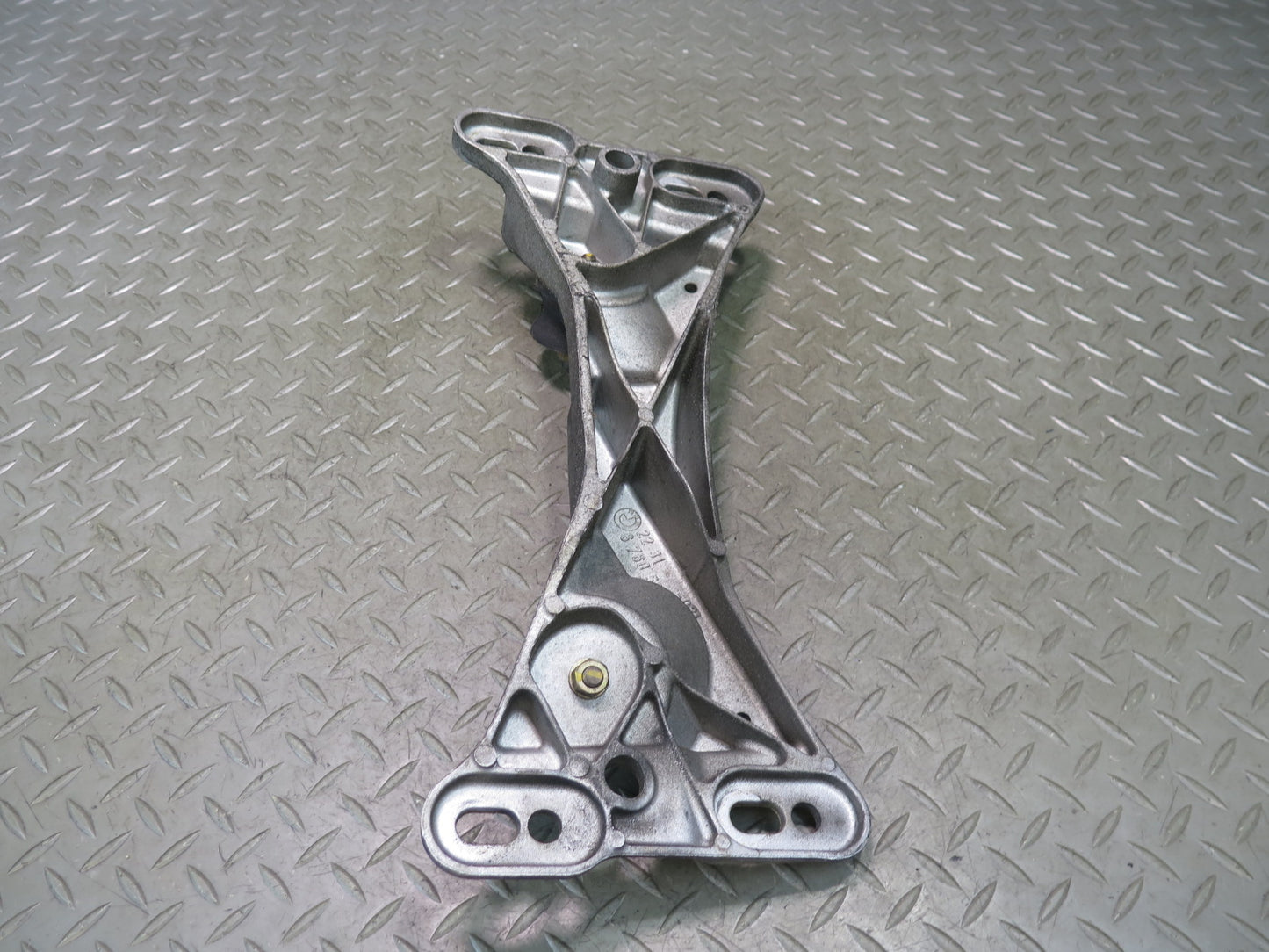 03-08 BMW E85 Z4 M/T Manual Transmission Crossmember Mount Support 66K Miles OEM