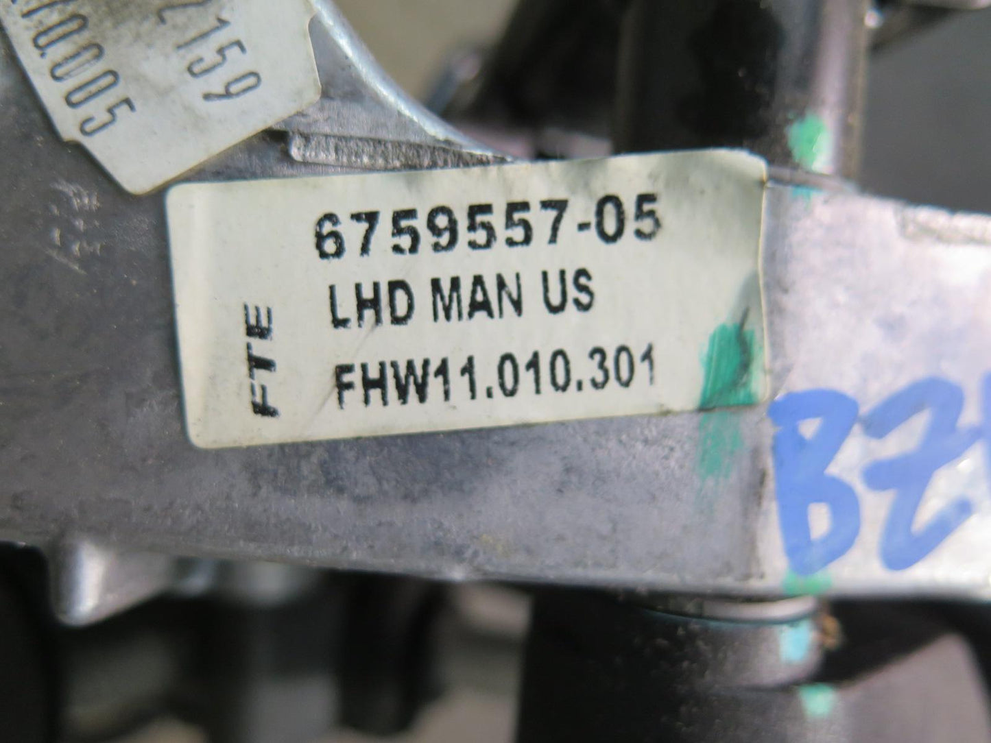 03-08 BMW E85 Z4 M/T Clutch & Brake Pedal w Clutch Cylinder & Hose Line 66K OEM