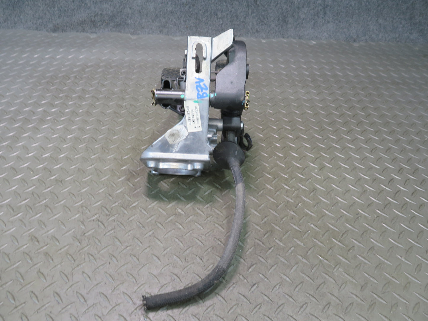 03-08 BMW E85 Z4 M/T Clutch & Brake Pedal w Clutch Cylinder & Hose Line 66K OEM