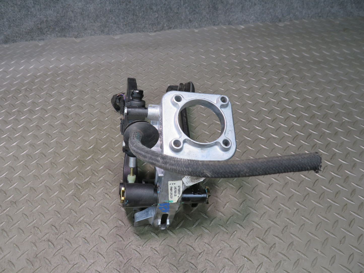 03-08 BMW E85 Z4 M/T Clutch & Brake Pedal w Clutch Cylinder & Hose Line 66K OEM