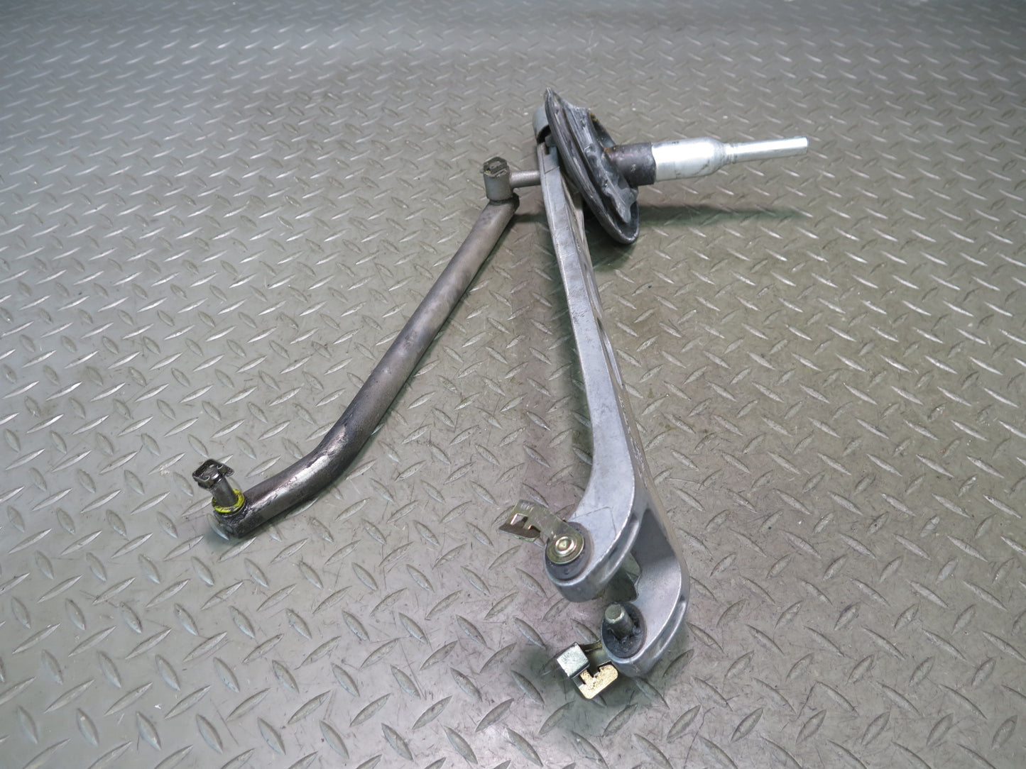 03-08 BMW E85 E86 Z4 3.0L M/T Manual Transmission Gear Shifter Arm Linkage OEM