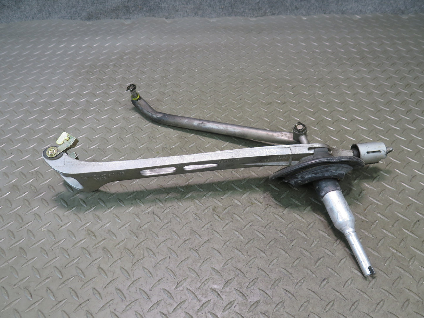 03-08 BMW E85 E86 Z4 3.0L M/T Manual Transmission Gear Shifter Arm Linkage OEM