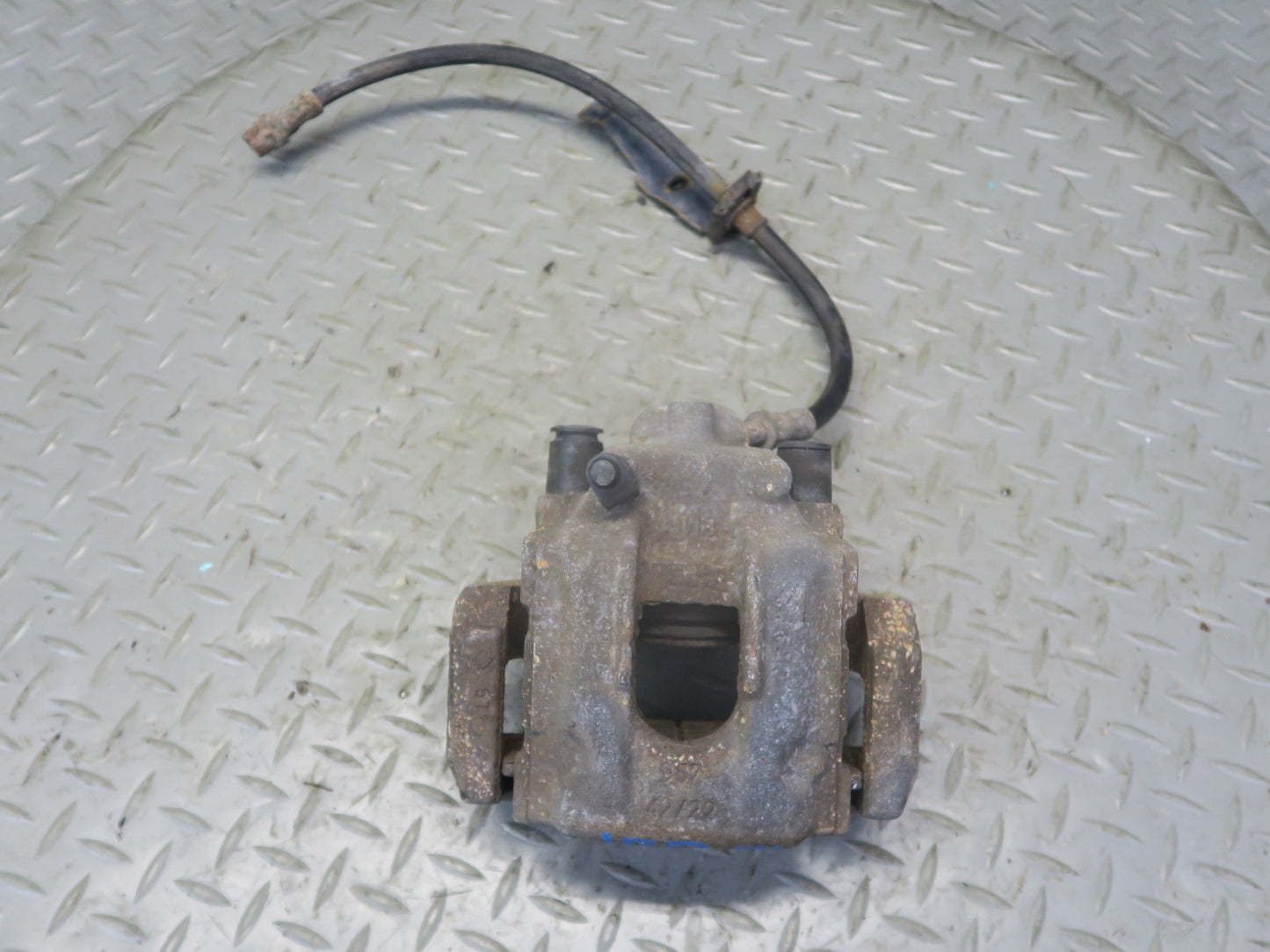 01-06 BMW E46 330i 330ci RWD Set of 2 Rear Left & Right Brake Caliper OEM